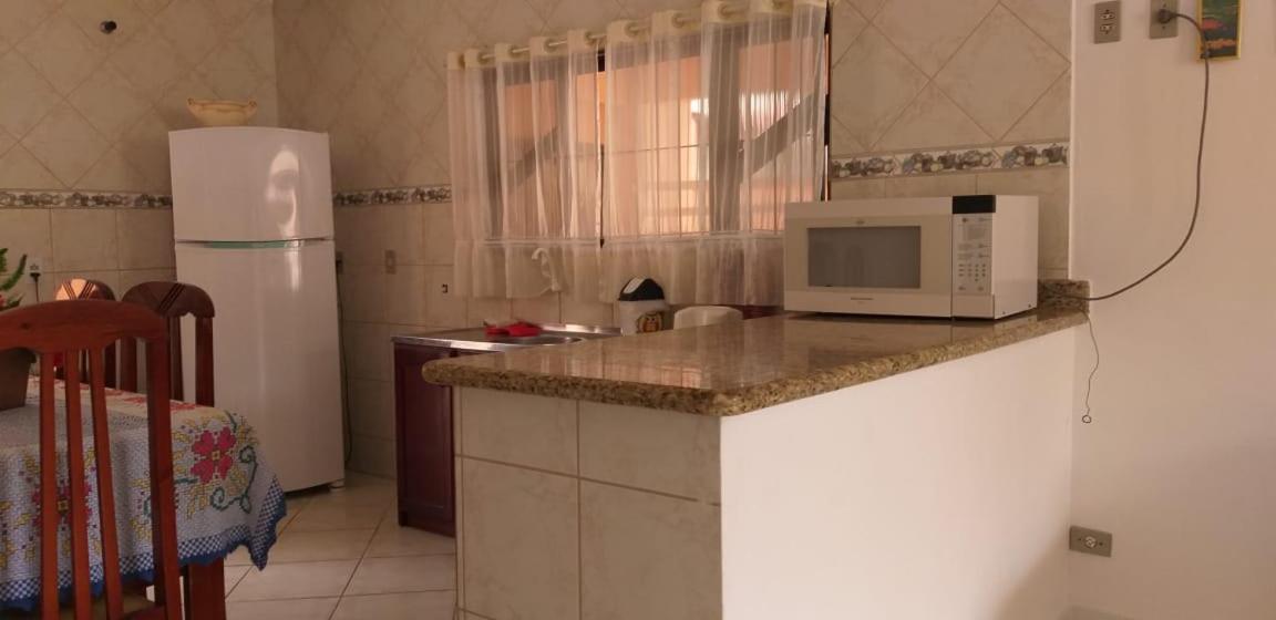 Casa 02 Dorm Na Rua Salmao Villa Bombinhas Ngoại thất bức ảnh