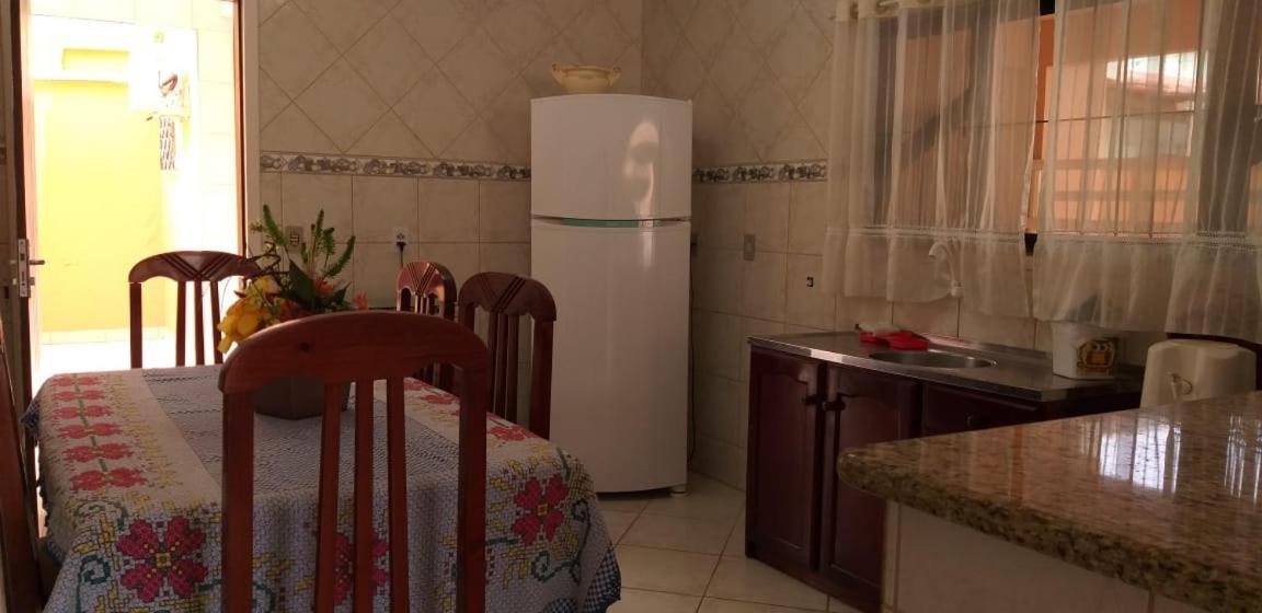 Casa 02 Dorm Na Rua Salmao Villa Bombinhas Ngoại thất bức ảnh